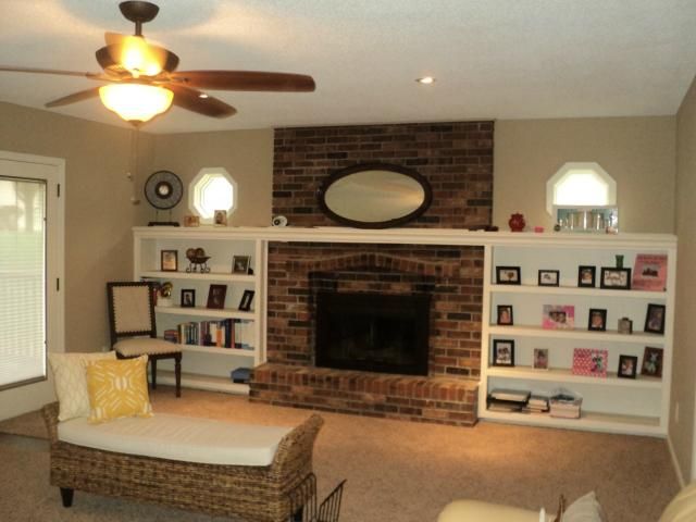 8005 Appleton Ave, Raytown, MO 64138