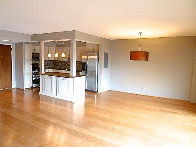4545 Wornall Rd #211, Kansas City, MO 64111