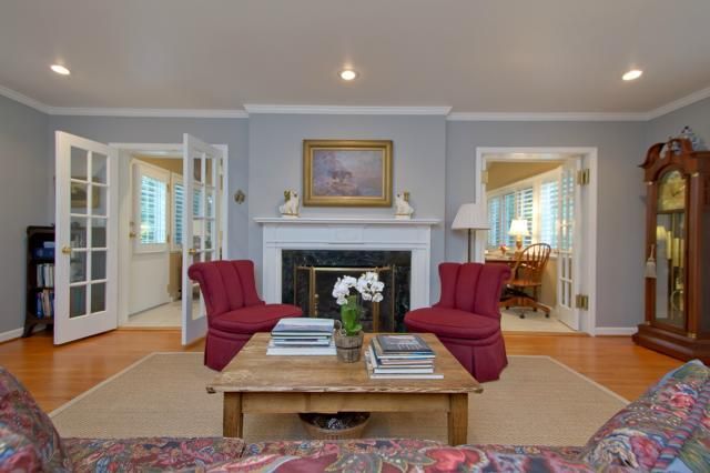 800 W 53rd Ter, Kansas City, MO 64112
