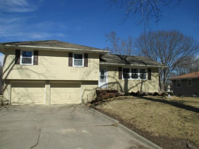 1826 Miami St, Leavenworth, KS 66048