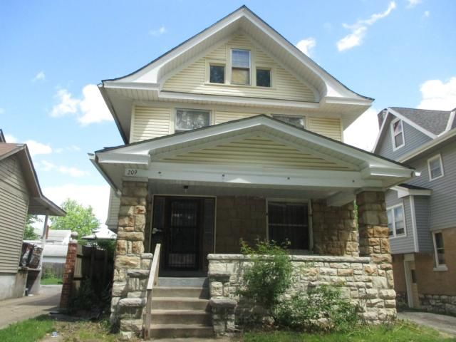 209 Jackson Ave, Kansas City, MO 64123