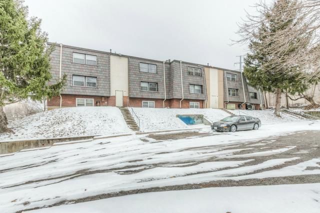 1222 E 30 St, Kansas City, MO 64109