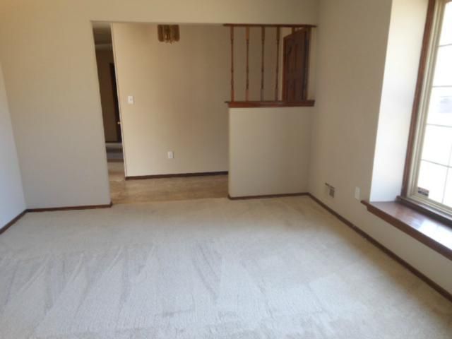 6307 E 107th St, Kansas City, MO 64134