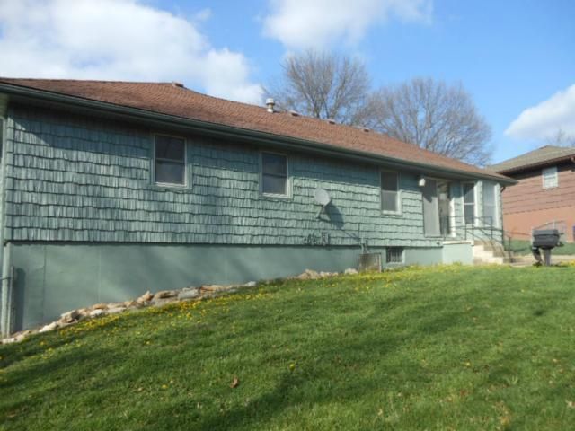 6307 E 107th St, Kansas City, MO 64134