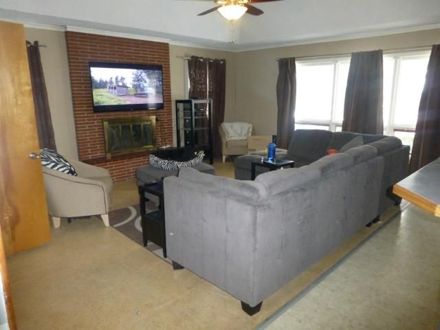 5800 Floyd St, Overland Park, KS 66202