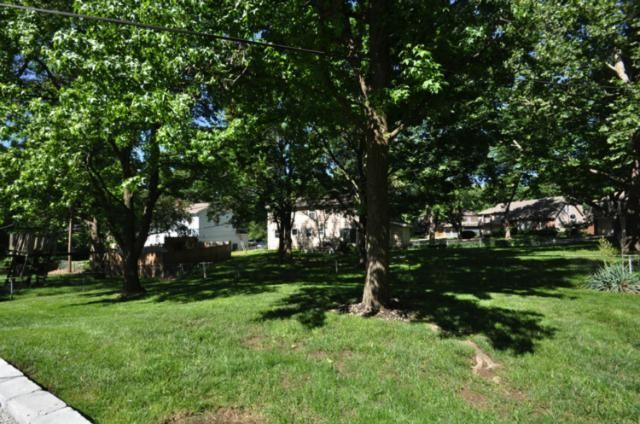 8906 Hadley St, Overland Park, KS 66212