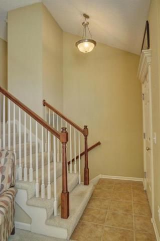 9215 N Mulberry Ave, Kansas City, MO 64155