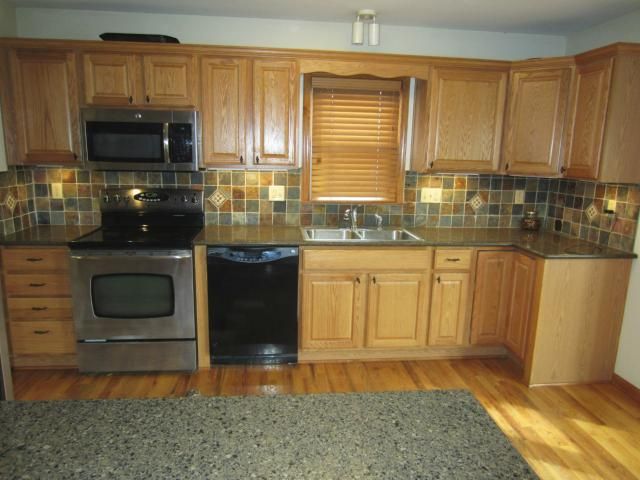 12001 E 56th Ter, Kansas City, MO 64133