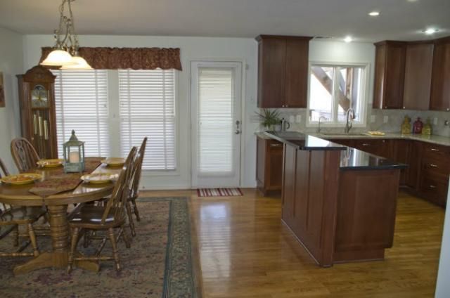 20802 W 123rd Ter, Olathe, KS 66061