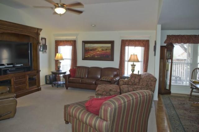 20802 W 123rd Ter, Olathe, KS 66061