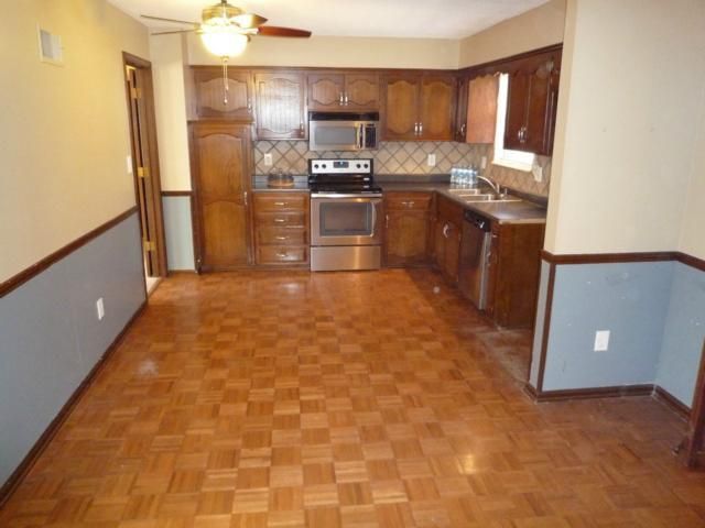 12016 E 54th Ter, Kansas City, MO 64133