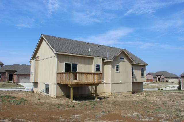 1223 Austin Ct, Warrensburg, MO 64093