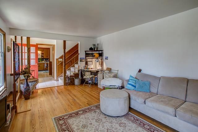 9212 W 89th Ter, Overland Park, KS 66212