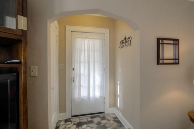 7516 Madison Ave, Kansas City, MO 64114