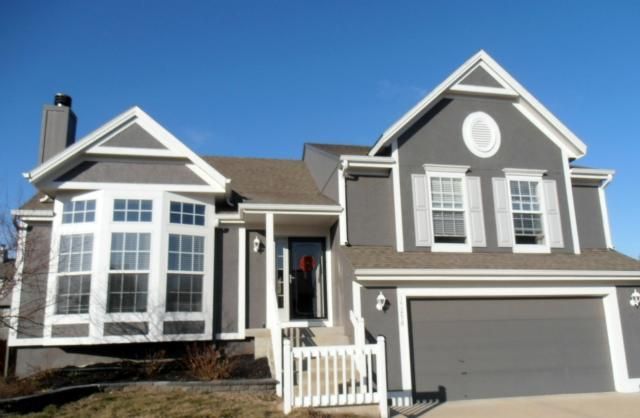 19298 W 209th Ter, Spring Hill, KS 66083