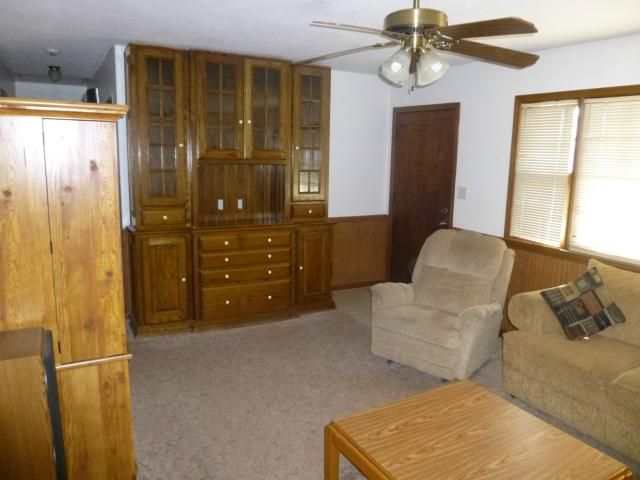 14600 E 36th Ter, Independence, MO 64055