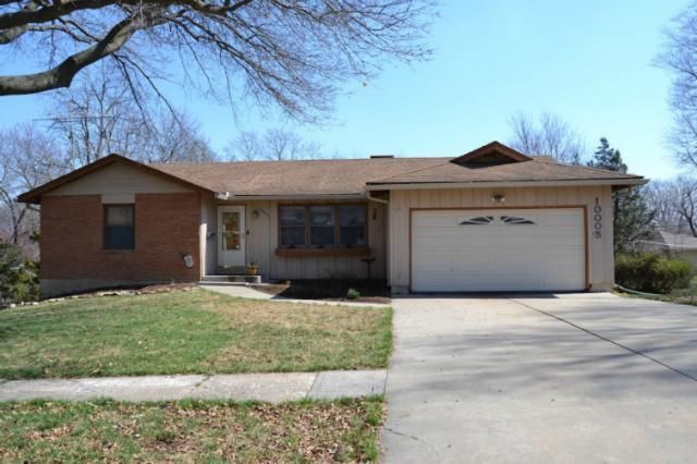 10005 Tracy Ave, Kansas City, MO 64131