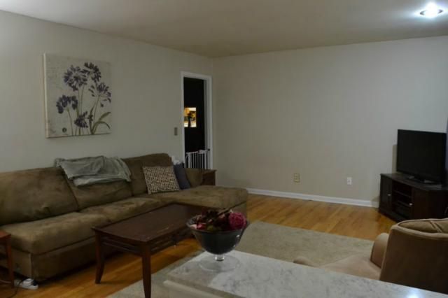 10005 Tracy Ave, Kansas City, MO 64131