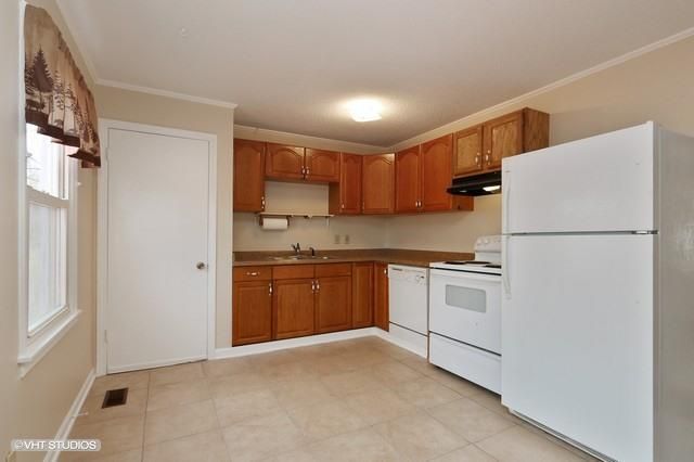115 E 96th St, Kansas City, MO 64114