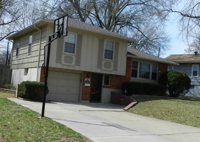 9811 E 51st Ter, Kansas City, MO 64133