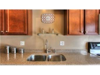 5552 Santa Fe Dr, Overland Park, KS 66202