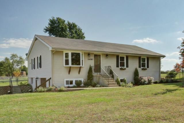 26587 W 85th Ter, Lenexa, KS 66227