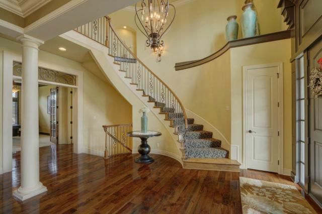 16304 Barton St, Overland Park, KS 66062
