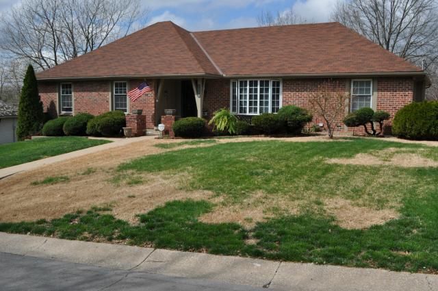 9514 Ash Ave, Kansas City, MO 64134