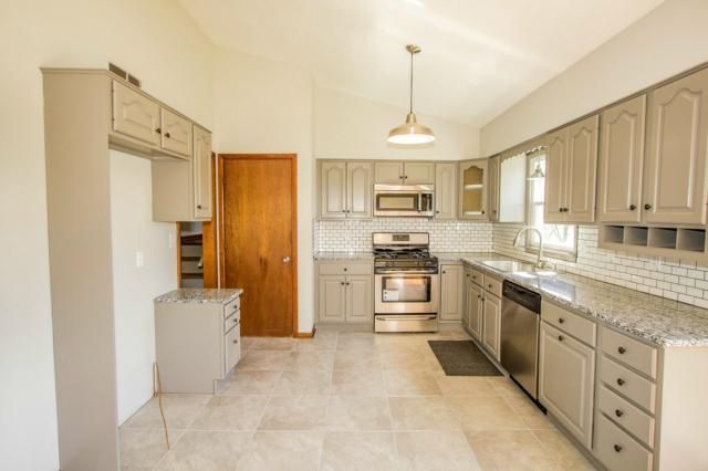 4607 NE 49 St, Kansas City, MO 64119