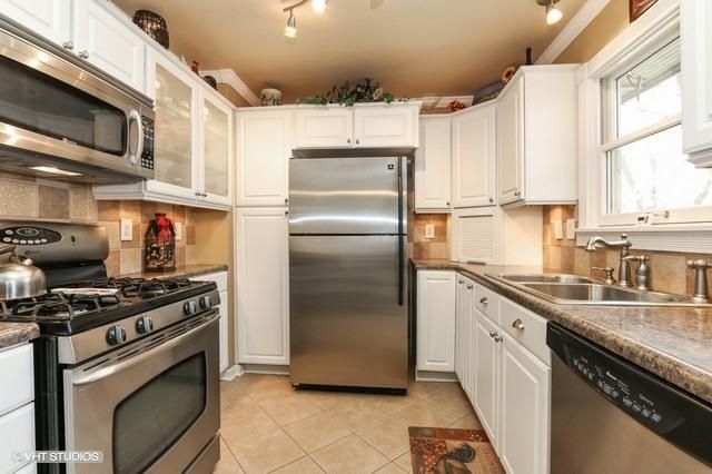 4406 E 111th Ter, Kansas City, MO 64137