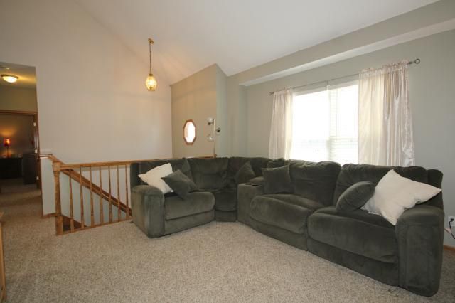 6709 N Crystal Ave, Kansas City, MO 64119