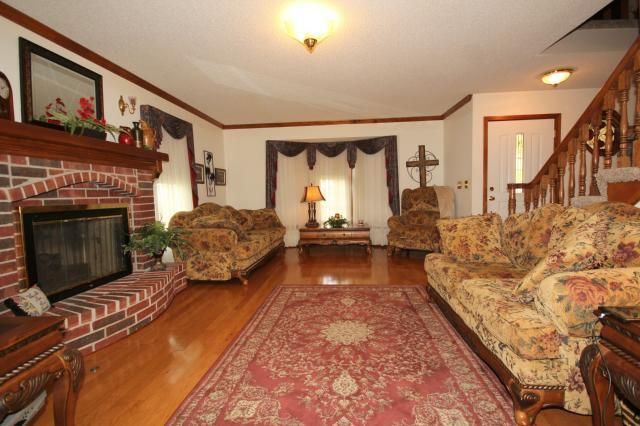 11020 N Mcgee St, Kansas City, MO 64155