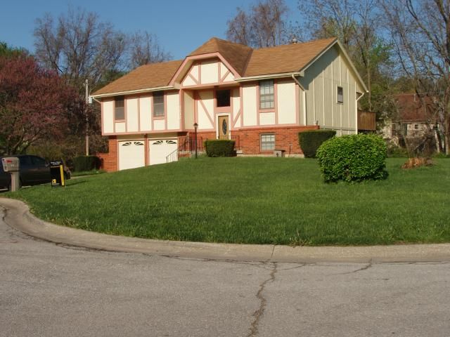 1512 N 85 Ter, Kansas City, KS 66112