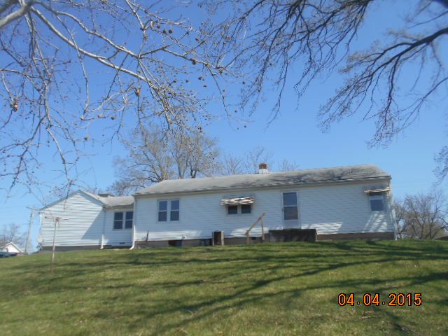 305 N College Ave, Princeton, MO 64673