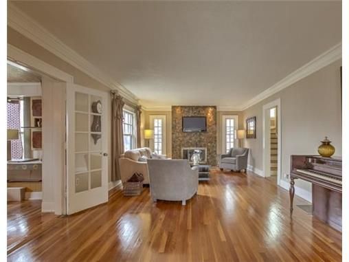6045 Main St, Kansas City, MO 64113