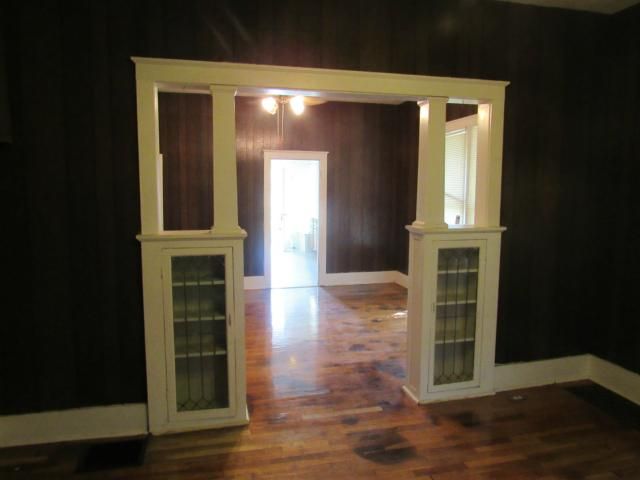 868 Elm St, Lawrence, KS 66044