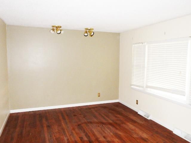 4409 E 114th Ter, Kansas City, MO 64137