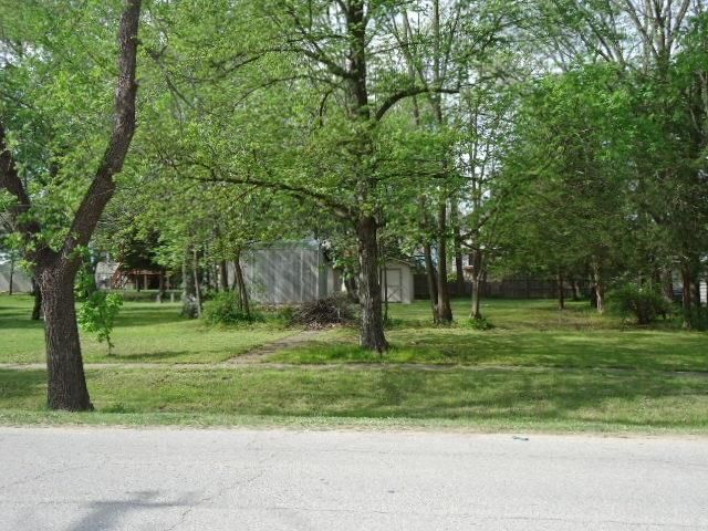 1112 High St, Baldwin City, KS 66006