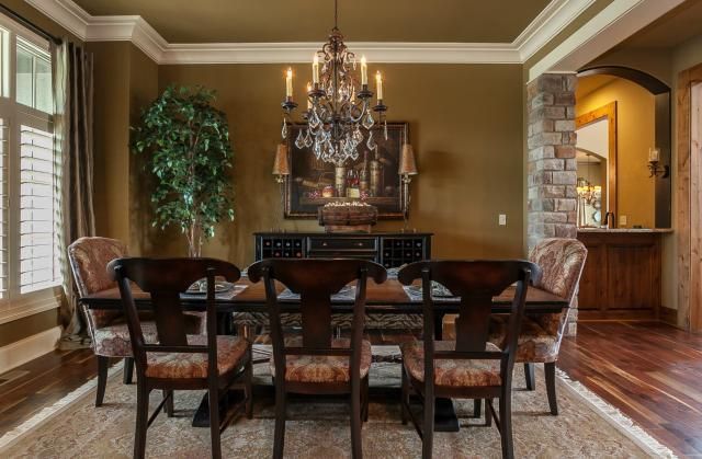 11419 W 161st Ter, Overland Park, KS 66062