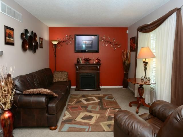 623 Old Paint Rd, Raymore, MO 64083