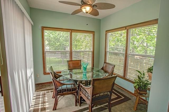 11712 Mackey St, Overland Park, KS 66210