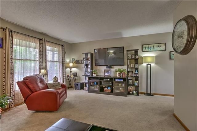 10309 N Central Ave, Kansas City, MO 64155