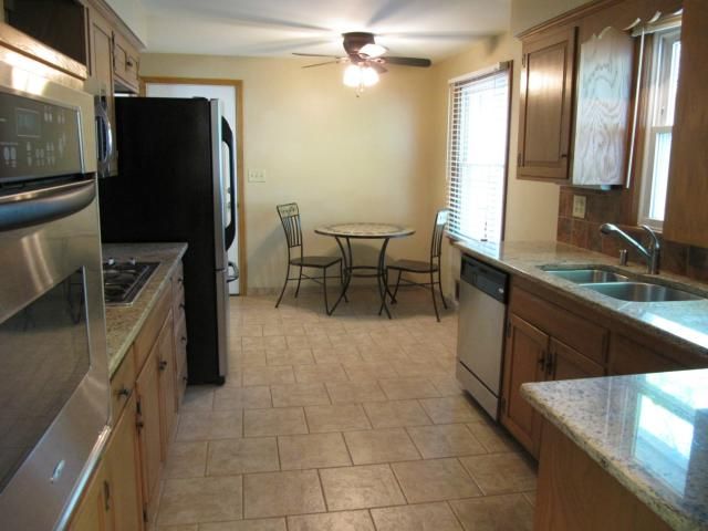 103 E 113th St, Kansas City, MO 64114