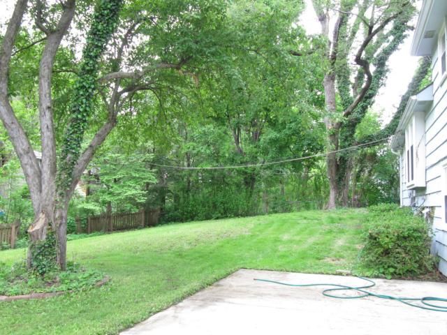 103 E 113th St, Kansas City, MO 64114