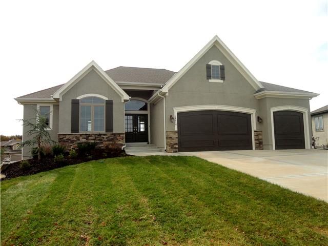 16416 Monrovia St, Overland Park, KS 66221