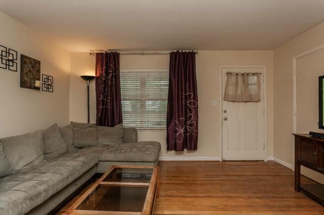6308 W 81st Ter, Overland Park, KS 66204