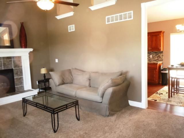 11035 N Ditman Ct, Kansas City, MO 64157