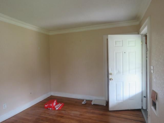 1822 E 69th St, Kansas City, MO 64132