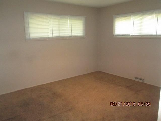 7605 E 112th Ter, Kansas City, MO 64134