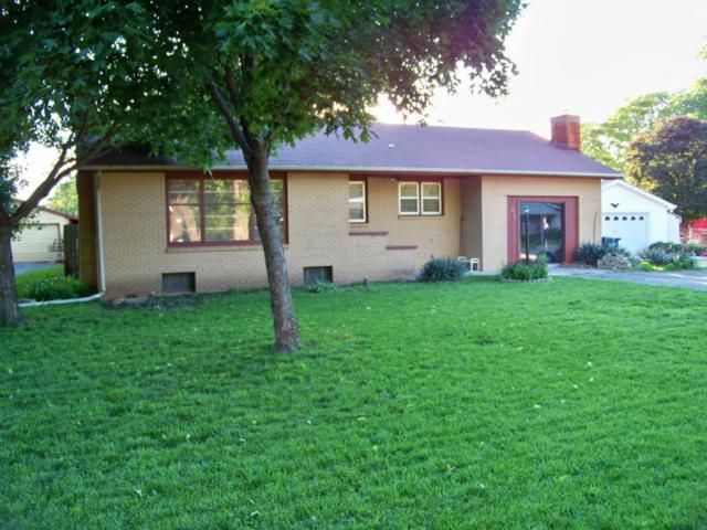 216 Main St, Perry, KS 66073